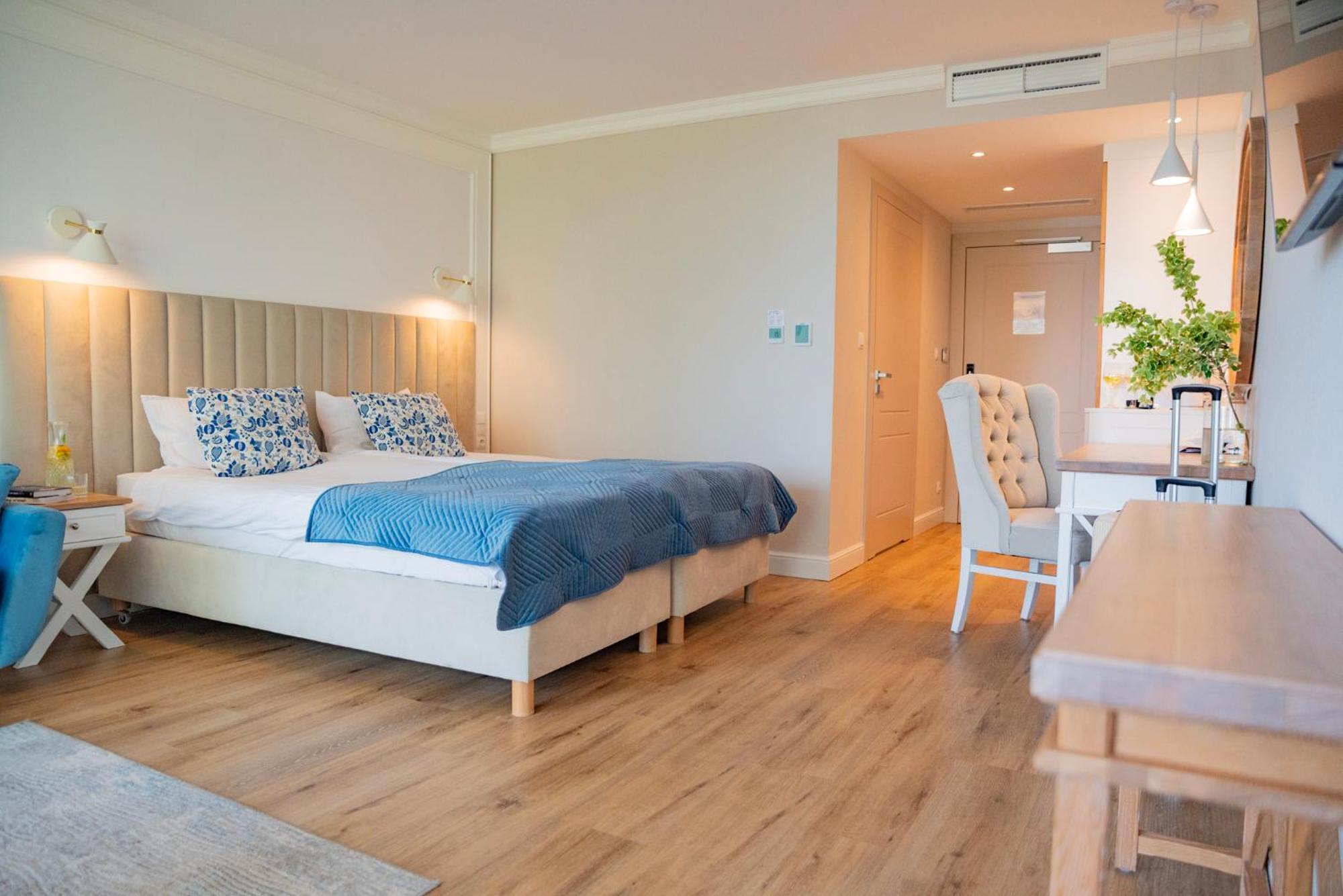 Hotel Szerokie Wody Sea & Sand Ustka Ngoại thất bức ảnh